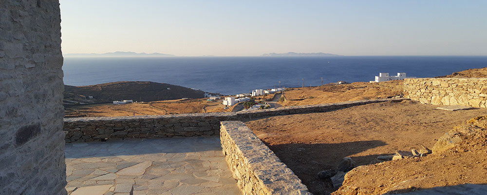 Σίφνος πώληση κατοικιών στον Φάρο - Sifnos real estate Davaris